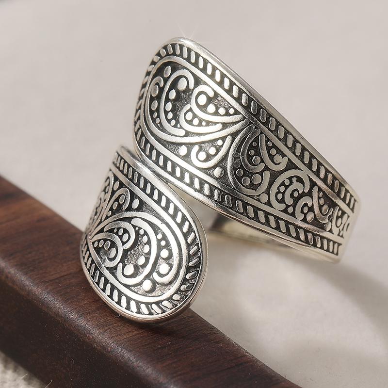 Vintage Trendy Carved Pattern Irregular Opening Ring Classic Ethic Style Resizable Rings Accessories Jewelry Gifts