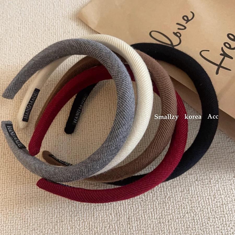 Narrow-edge Hairband with A Retro and Simple Design, Made of Fabric, Suitable for All Occasions and A High-crown Headband Hair Accessory for The Head.