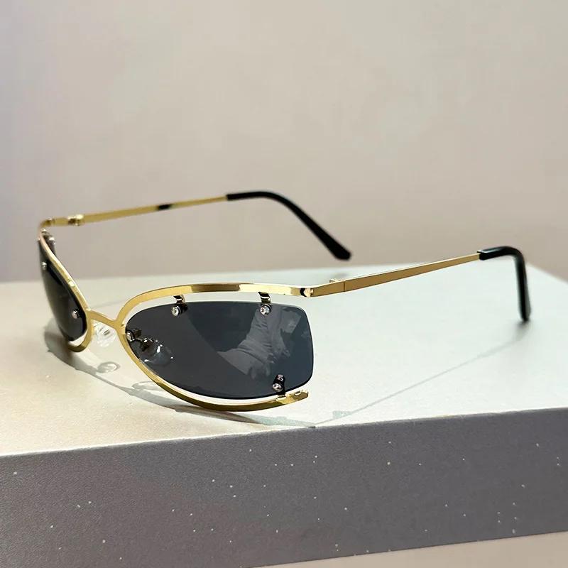 Vintage Brand Designer  Rimless Hollow Sunglasses Women Oval Sun Glasses For Men Popular Metal Steampunk Luxury Small Shades