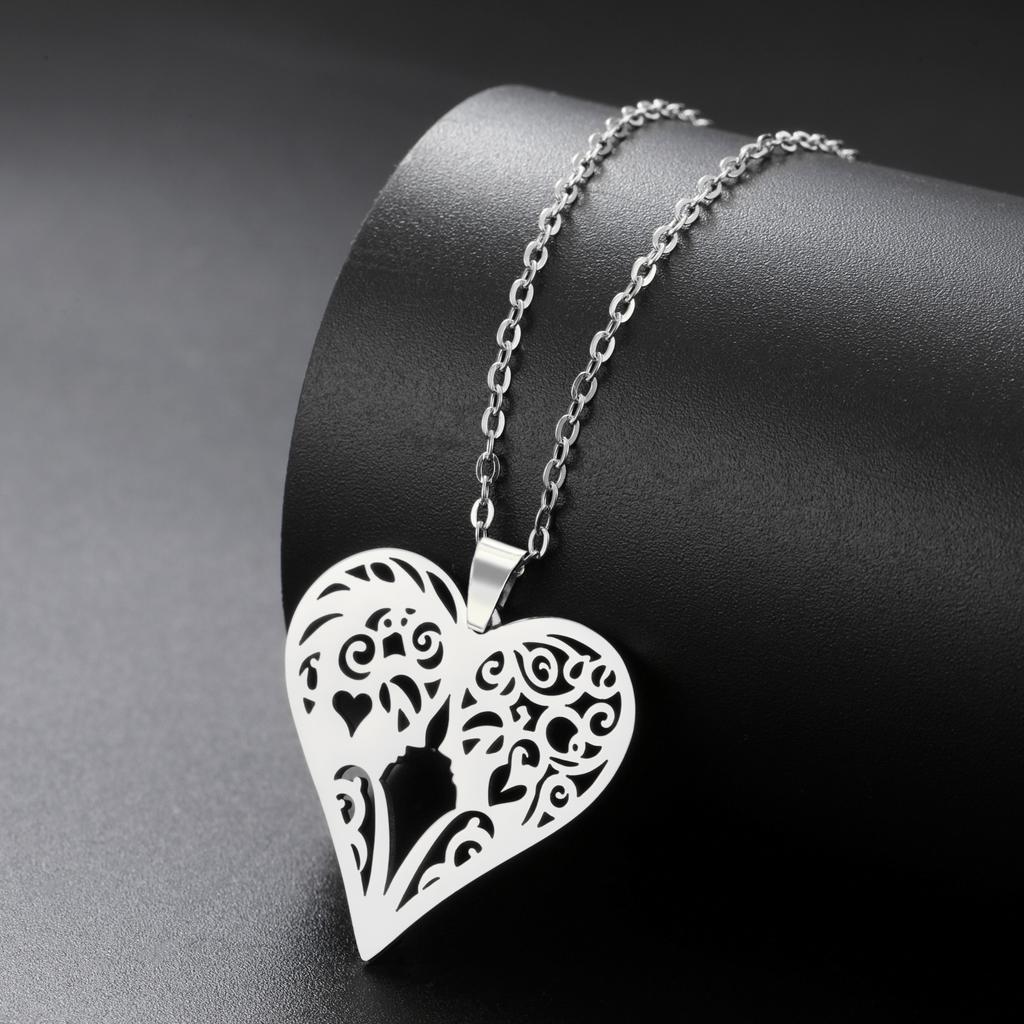 Love Heart Necklace Stainless Steel Jewelry for Men Women Head to Head Pendant Mom Choker Couple Valentine's Day Gifts 2026 New