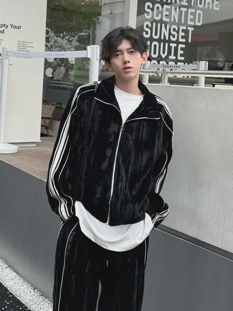 23 Autumn Stylish High-End Cardigan & Striped Sweatshirt Two-Piece Casual Suit for Couples