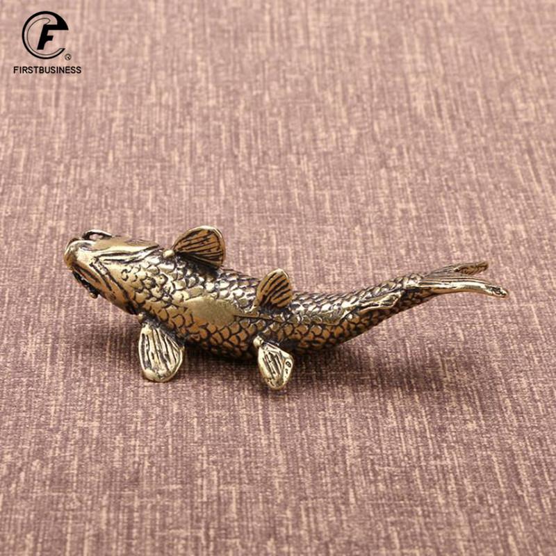 Masivní mosazné rybí figurky Miniatury Starožitné Feng Shui Stolní ozdoba Simulace řemesla Kapr Čaj Domácí Dekorace Domácí Dekorace
