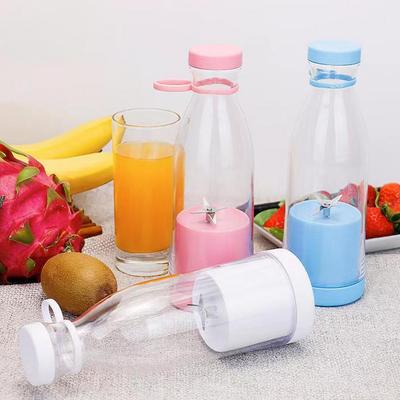 Electric Juice Cup Rechargeable Smoothie Maker Suitable for Blending Fruits and Vegetables Comes with a Travel Cup with 6 Blades