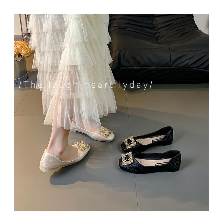 Flat-bottomed French Single Shoes Women's 2025 New Xiaoxiangfeng Doudou Shoes Ladyshoes Large Size Women's Shoes 41-43 Wide Fat Feet