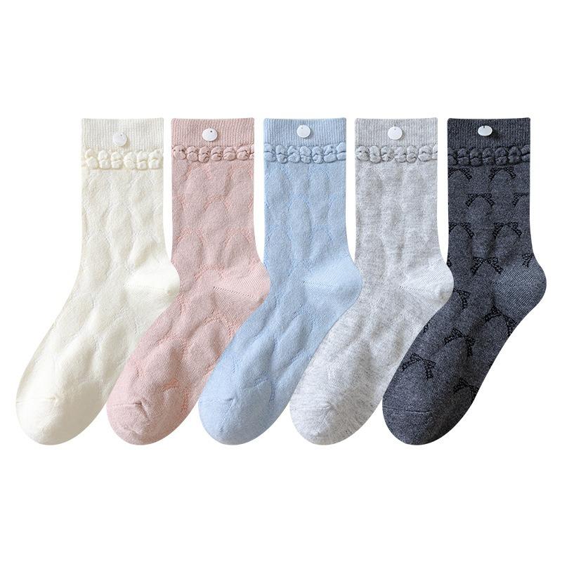 Fine Cashmere Mid-calf Socks for Women, Three-dimensional Dark Flower Bow, Warm Autumn and Winter Girls, Mother-of-pearl Boneless Pile Socks