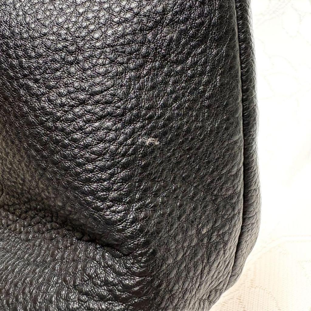 [USED] tattcalf black leather handbag, Harube