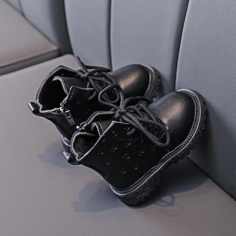 Kinder warme Martin Stiefel 2025 Herbst und Winter neue Jungen Britischer Stil plus Samt kurze Stiefel mittelgroße und kleine Kinder Lederstiefel Winter