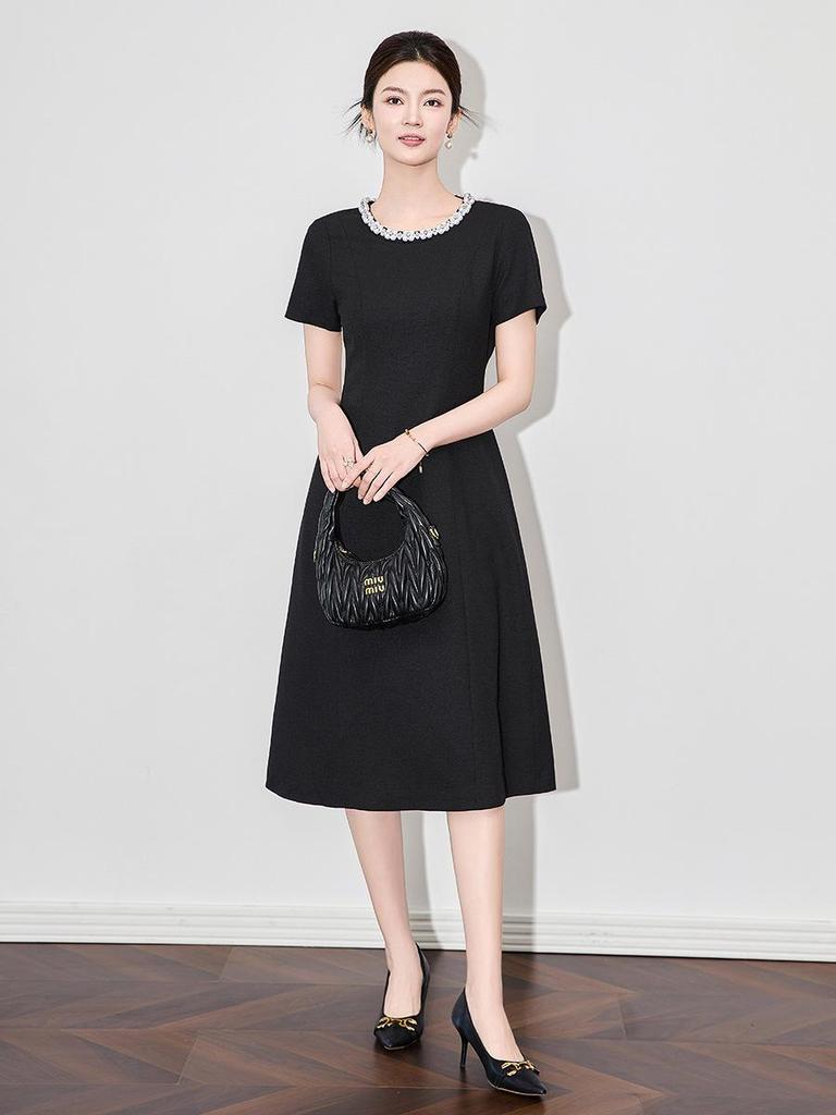 Elegant Checkered Beaded Waist-Hugging Women's Dress