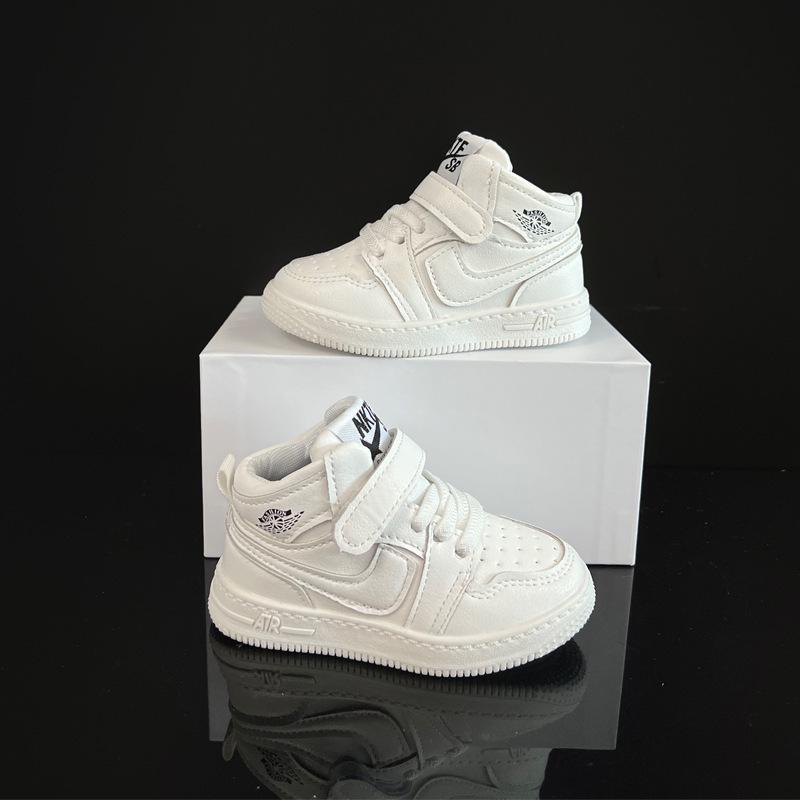 

Дитячі дихаючі високі кеди для скейтбордингу - Нековзкі, м яка підошва, модні осінні спортивні для хлопчиків та дівчаток Set of 5 (Size 21-25) білий