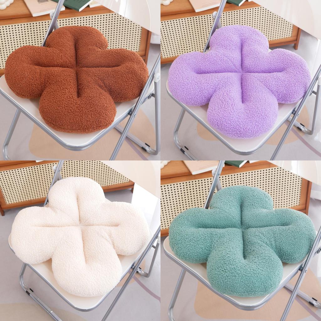 Four Leaf Clover Plush Seat Cushion With High Resilience Filling For Home And Office Comfort