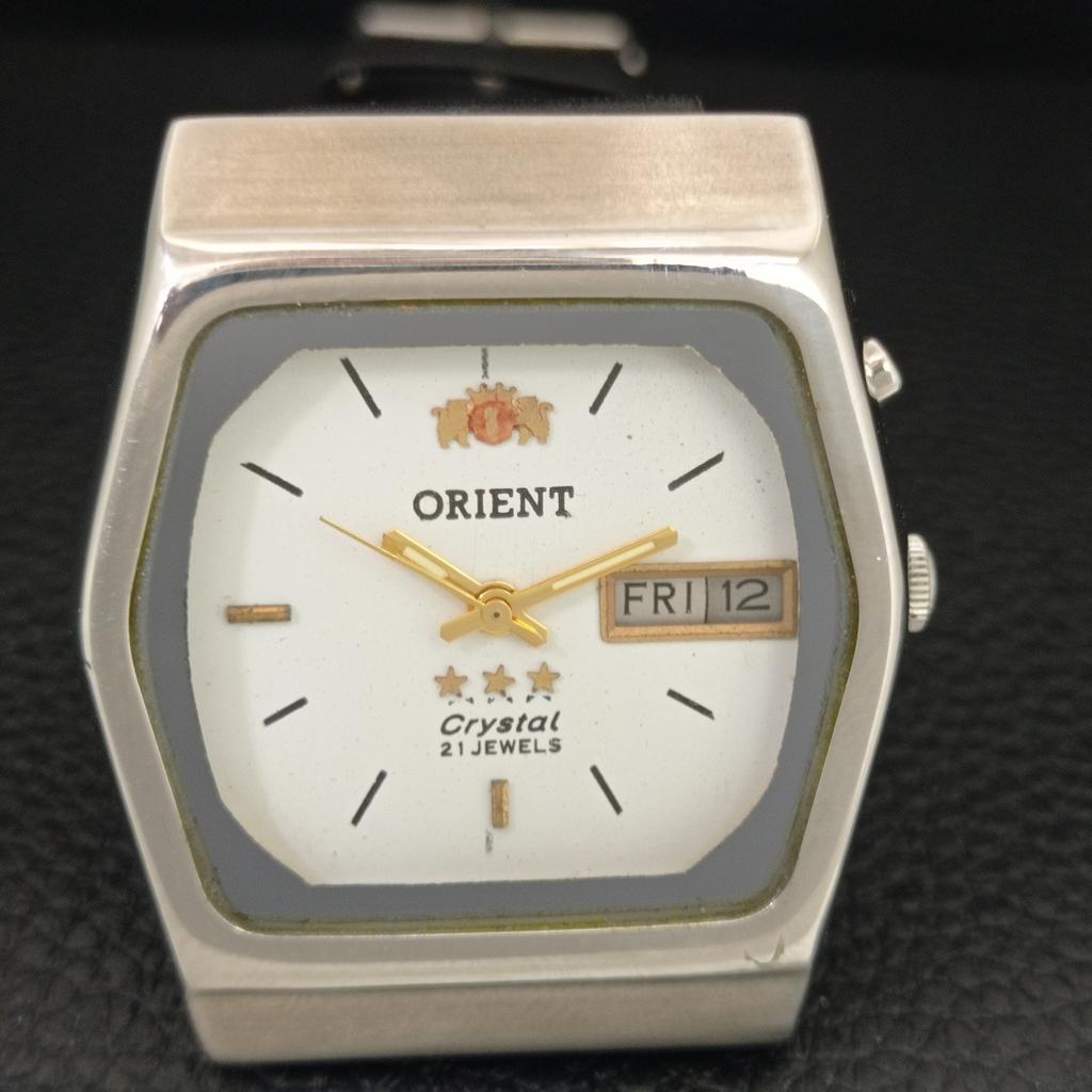 AUTOMATIC 46941 VINTAGE ORIENT CRYSTAL JAPAN MENS WHITE DIAL WATCH a704872-1