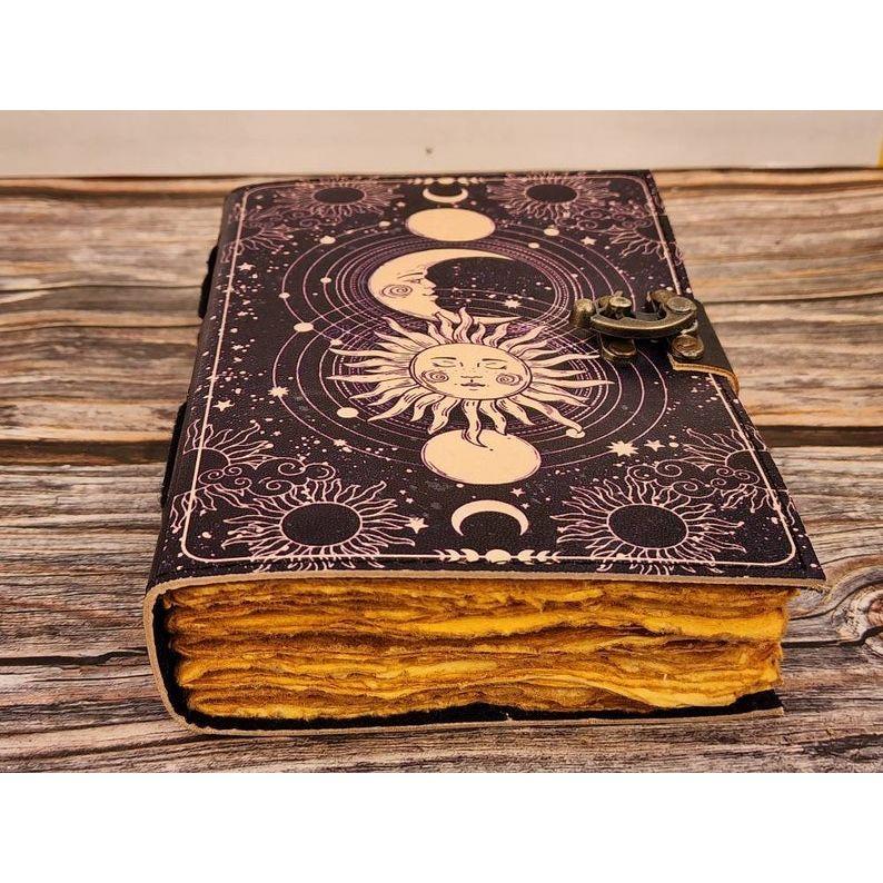 Sol og måne Vintage-look Leather Journal Antik Håndlaget Deckle Edge Paper, Leather Sketchbook bok med skygger, grimoire