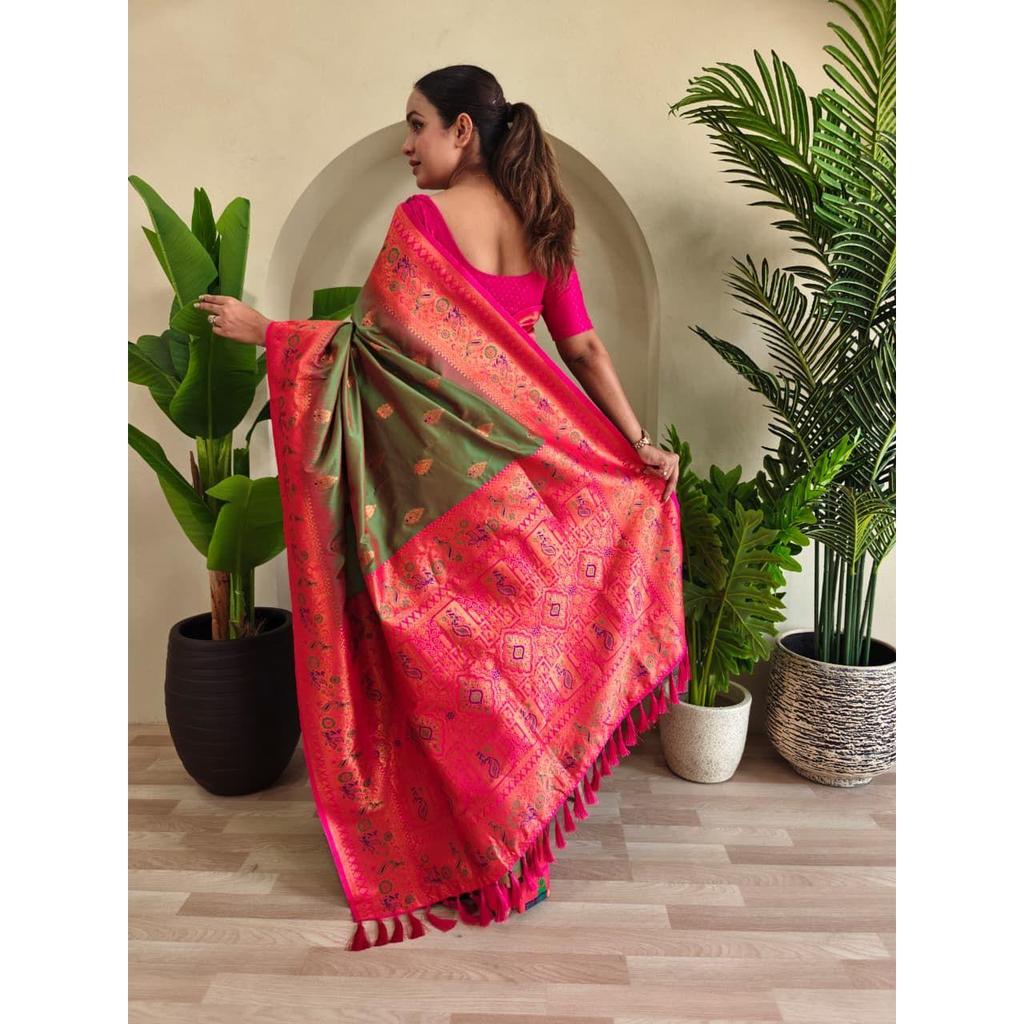 Beautiful rich pallu & jacquard work on all over the saree