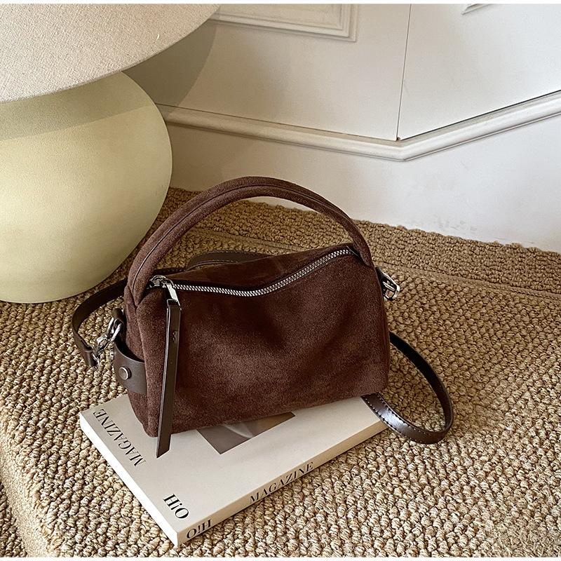 Vintage Suede Leather Shoulder Bag Solid Color Large Capacity Pillow-shaped Tote Bag French Elegant Casual Simple Commuter Bag