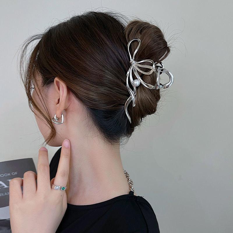 Pinza a morsetto in metallo ad alto livello con fiocco per capelli 2024 per donna: Pinza per Capelli a Forma di Squalo, Grande, Elegante, Stile Freddo, per la Nuca