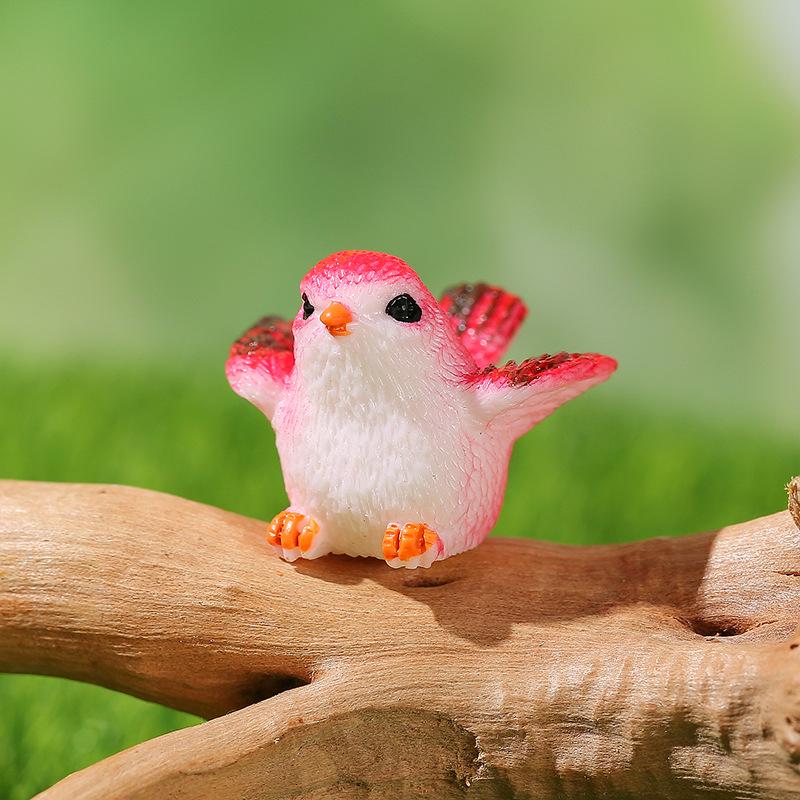 Moss Micro Landscape Succulent Accessories: Cute Cartoon Bird Resin Figurine for Gardening