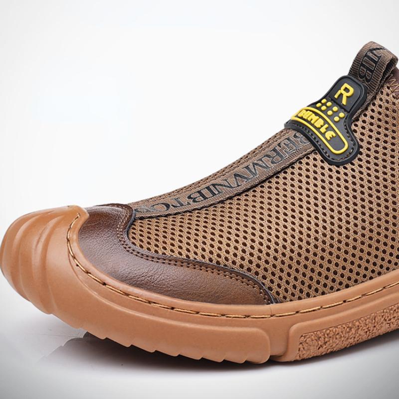 Fashion Casual Men Shoes Luxury Loafers Breathable Mesh Men Sneakers High Quality Outdoor Walking Shoes Fashion Light Running Shoes Male