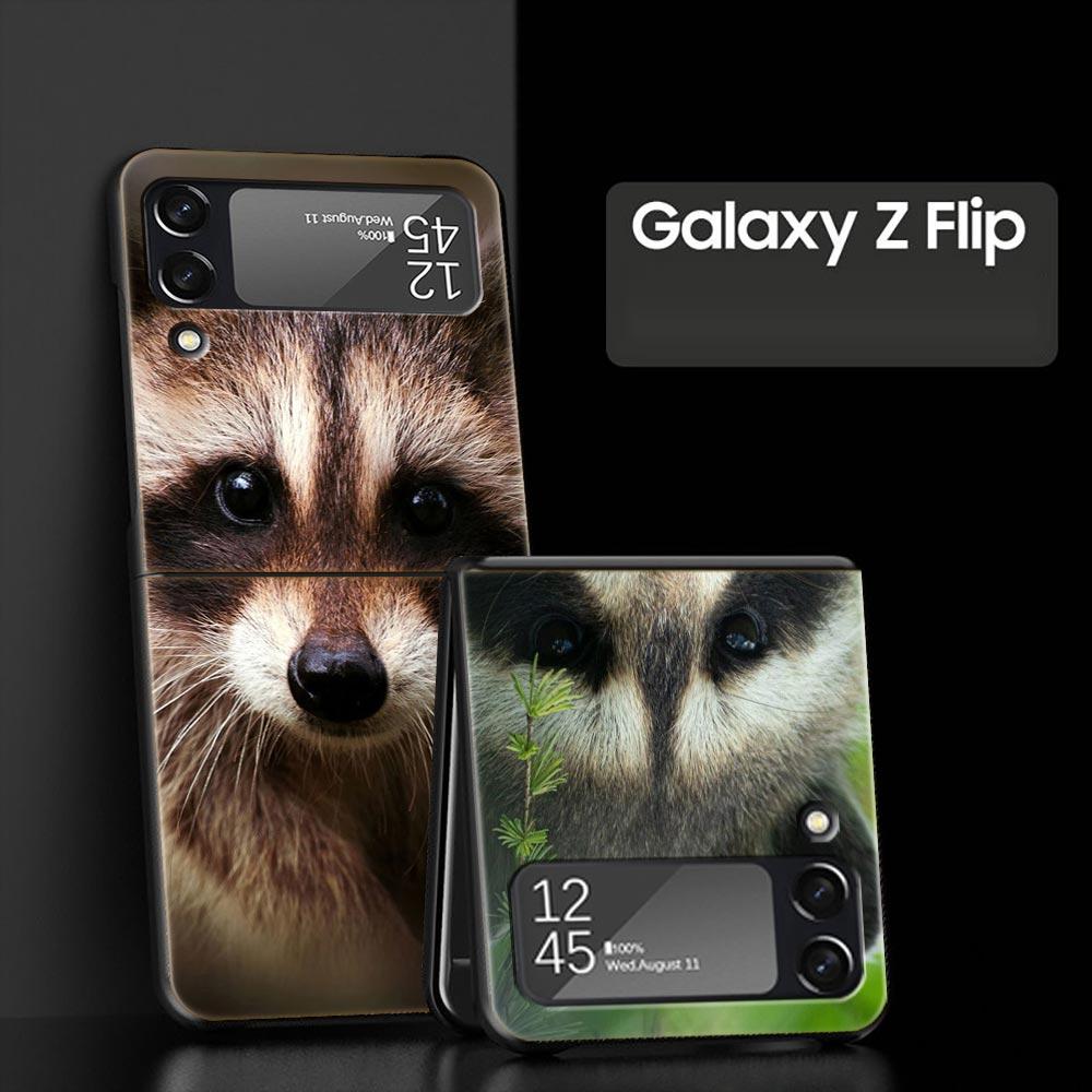Hard PC Phone Case For Samsung Galaxy Z Flip 7 6 5 4 Black Cover For Galaxy Z Flip 3 Foldable Shockproof Cute Animal Raccoon Bag