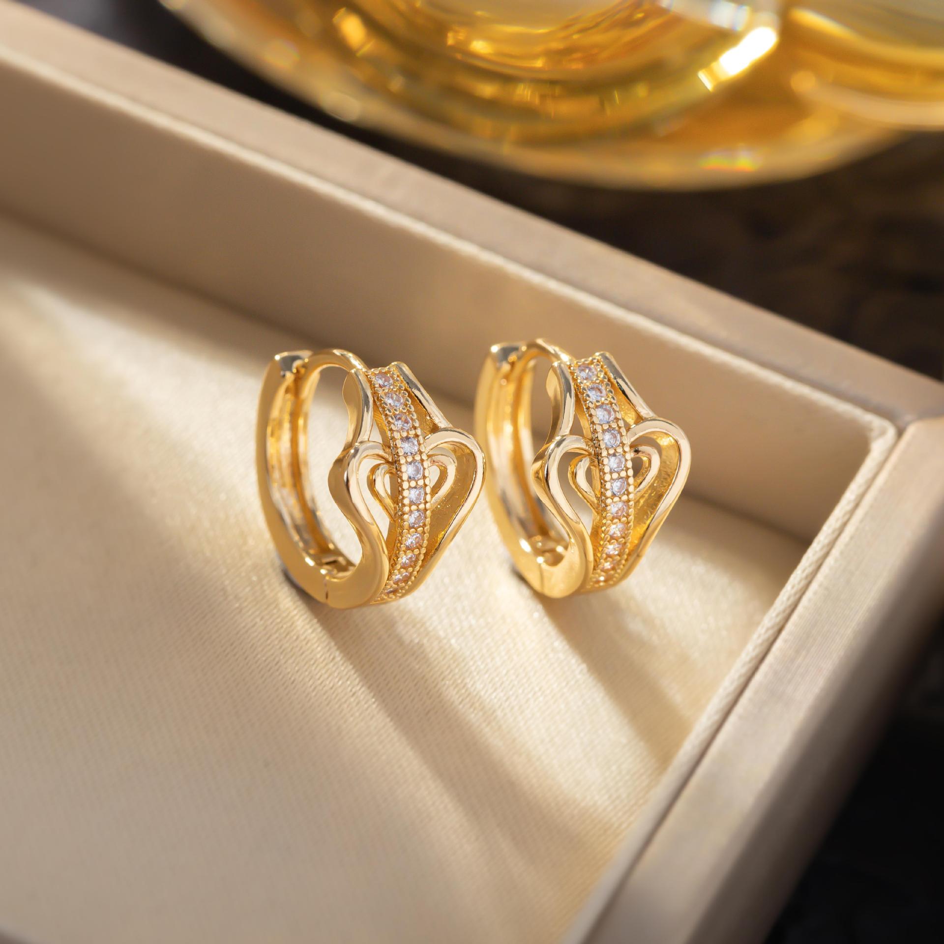 European-American Korean Style Zirconia Heart Geometric Stud Earrings for Women