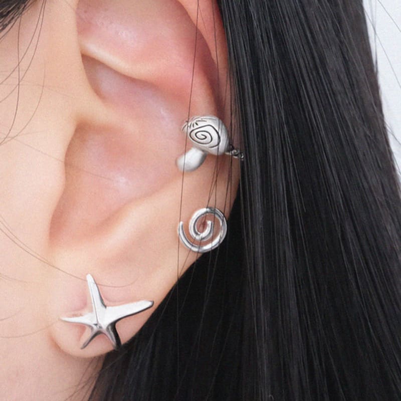 Reinheart Planet Mushroom Earcuff