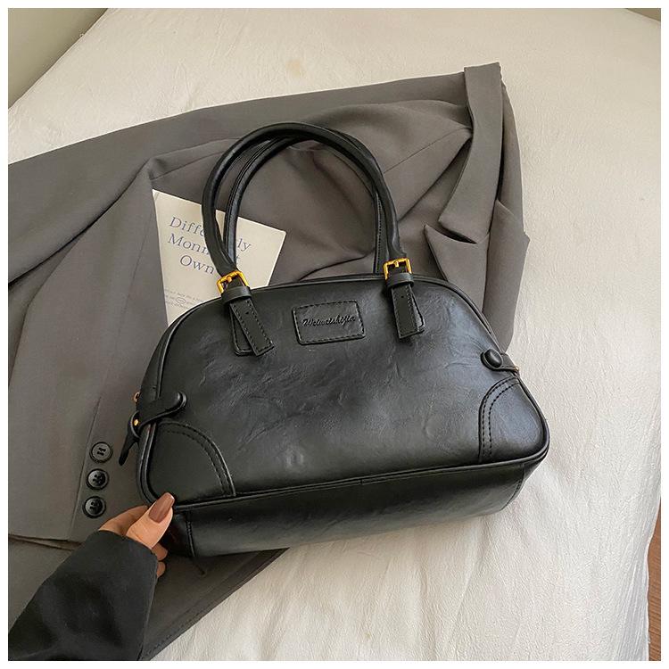 Suede handbag bag women's 2025 new trendy autumn and winter retro fashion shoulder bag commuter messenger pillow bag