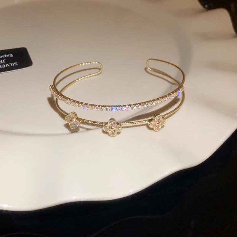 Zircon Diamond-Set Grid Bracelet: Elegant, Luxurious Niche Design for Women