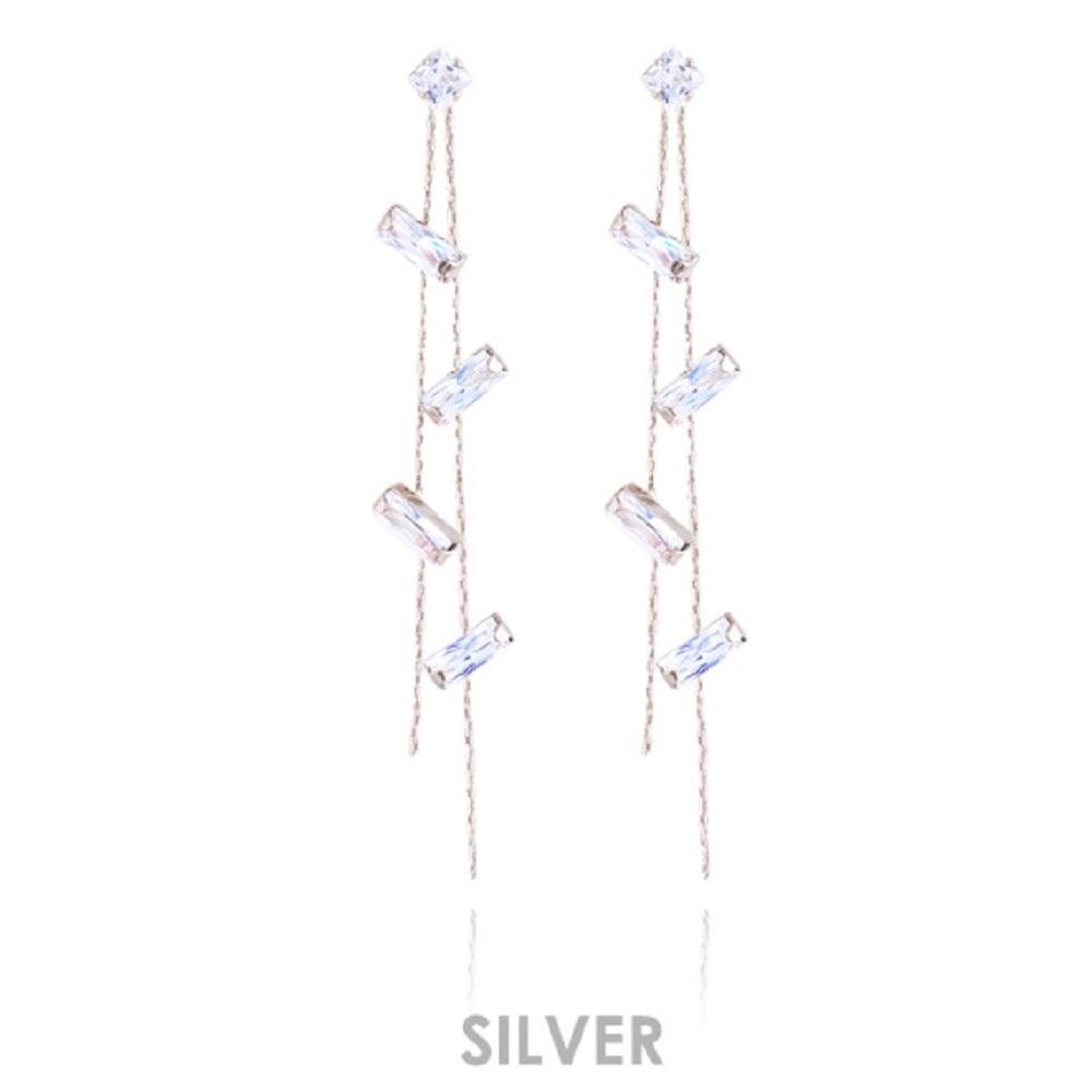[Worn by Kim Yu-jeong] Good Day Earrings