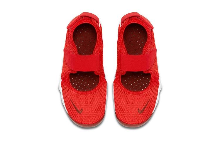 Nike Air Rift Hook and Loop Slip Resistant Cushioning, Breathable, Lightweight 322359-600