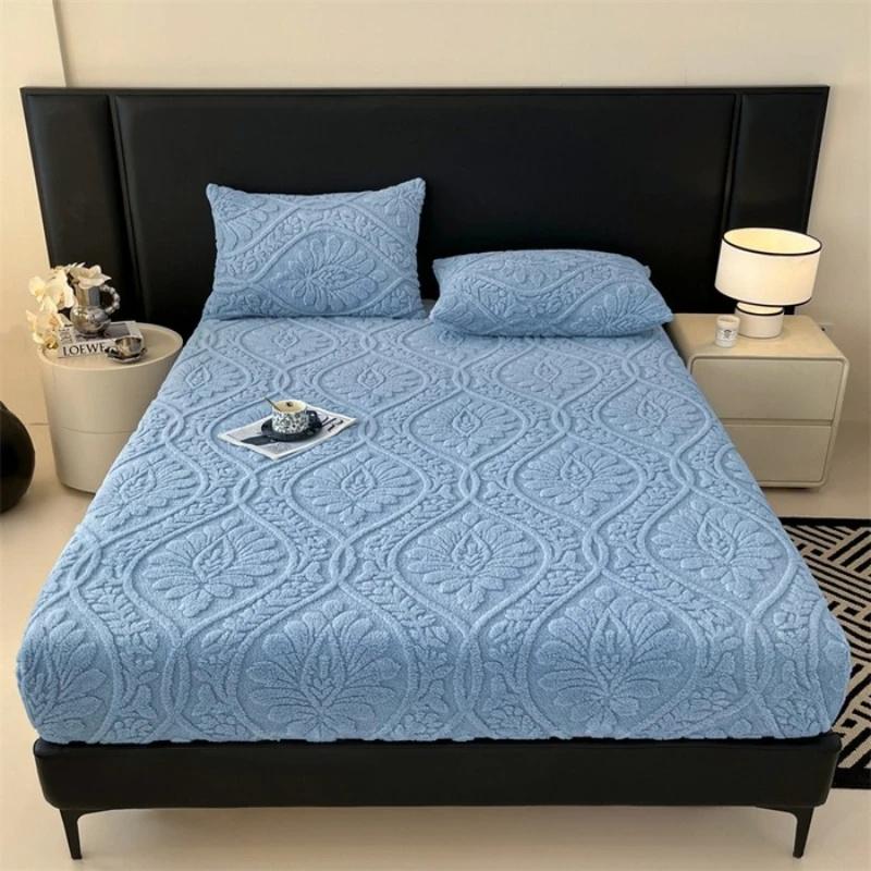 3Pcs Carved Velvet Fitted Bed Sheet With Elastic Band Milk Velvet Mattress Cover Fleece Mattress Protective Cover