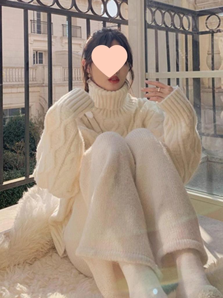 Women's Retro High-Neck Cable Knit Sweater - Loose Fit, Thickened for Autumn/Winter 2025