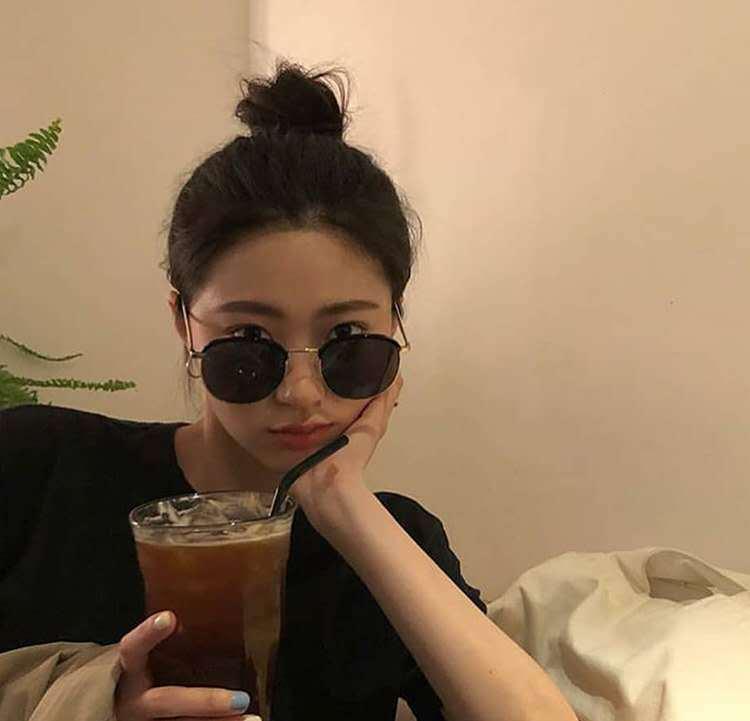 Korean Retro Half-Frame Round Sunglasses for Men & Women