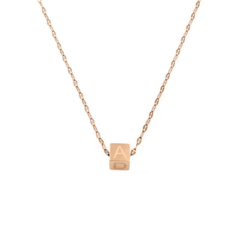 Аксессуары 26 Квадратная Буква Титановая Сталь Ожерелье Женское Нишевое Вакуумное Покрытие 18K Розовое Золото