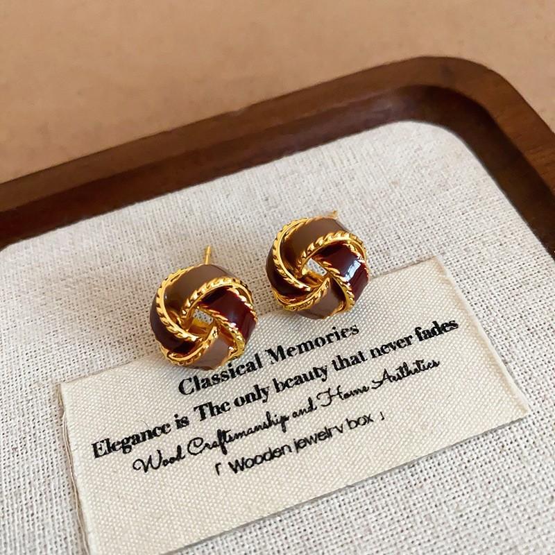 Metal Irregular Earrings European and American Retro Temperament Versatile Earrings Earrings