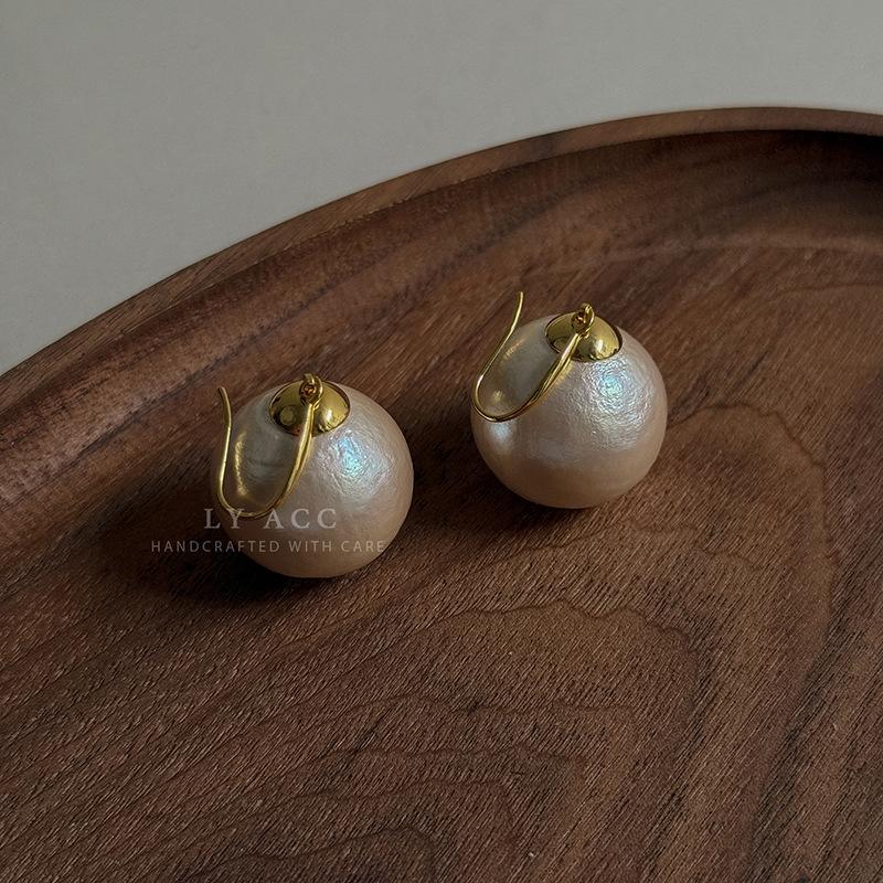 French Gentle Elegance Pearl Ear Hook Earrings Women's Exquisite Light Luxury High Sense Niche Design Fashion Versatile Earrings