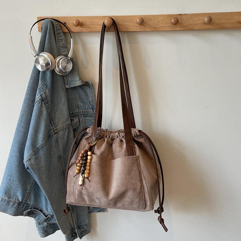 Autumn New Large-capacity Shoulder Bag Lazy Commuter Bag Women's Simple Hand-tote Bag Drawstring Drawstring Bag