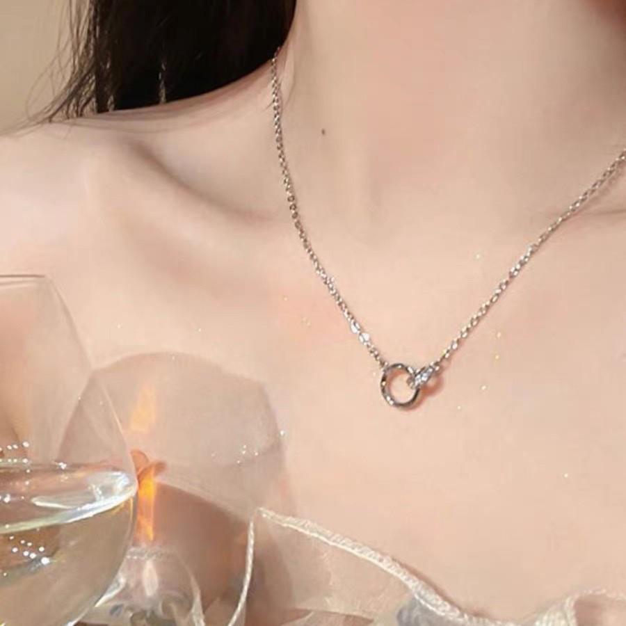 Elegant Metal Heart Clavicle Necklace for Women - Light Luxury Design