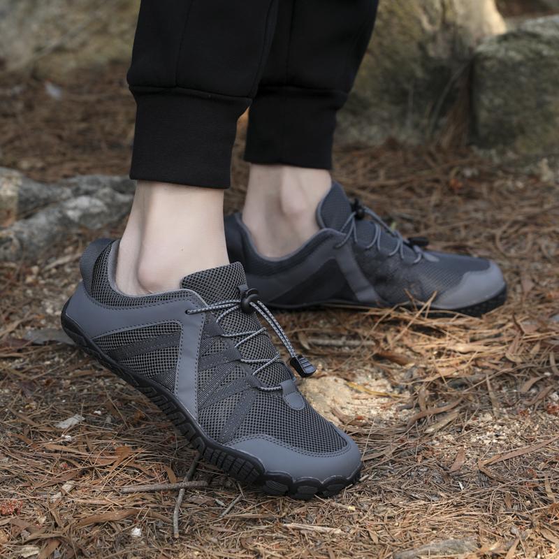 Fashion New Arrival Water Shoes Qiuck-Dry Aqua Shoes Men Women Outdoor Beach Swimming Wading Breathable Five-Finger Sneakers Size 36-46