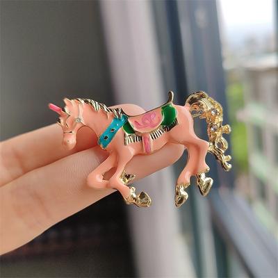 Creative And Cute Zodiac Horse Brooch Imitation Enamel Horse To Success Animal Pin Cartoon Unicorn Corsage Accessories