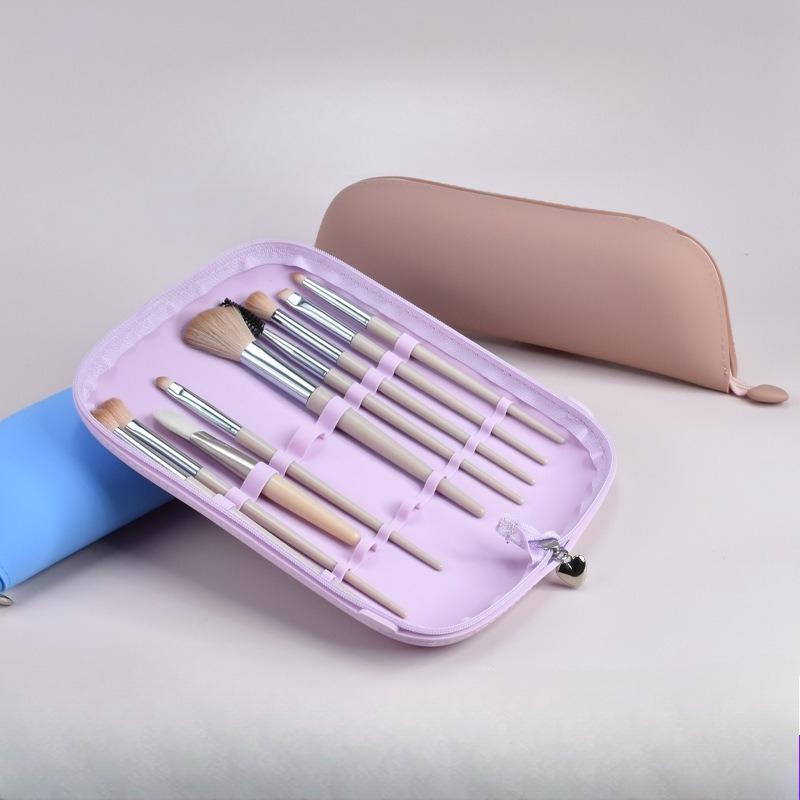 Silicone Makeup Brush Storage Bag with Zipper - Waterproof and Dust-proof for Storing Eyebrow Brush and Other Brushes When Traveling
