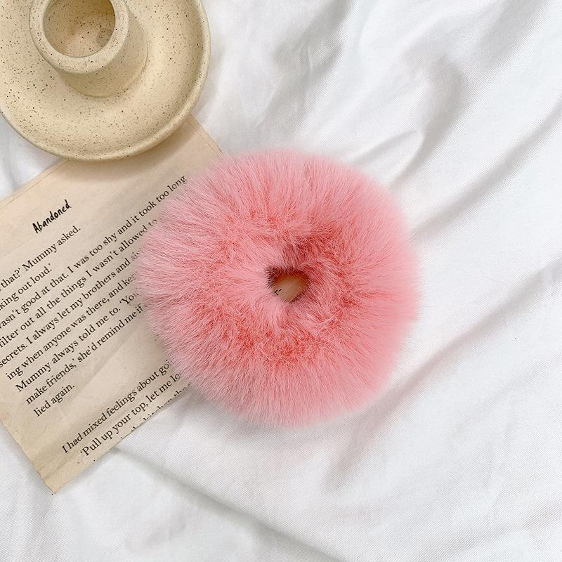 Fashion Hair Accessories 2026 New Colorful Fluffy Hair Band for Women Girls Ponytail Holder Hair Tie Plush Scrunchie Rubber Band
