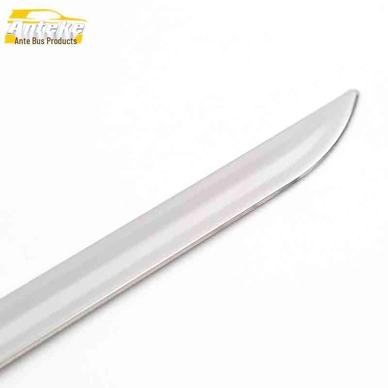 Luxgen Grand 7 Tailgate & Trunk Protector: Stainless Steel Anti-Scratch Bright Strip