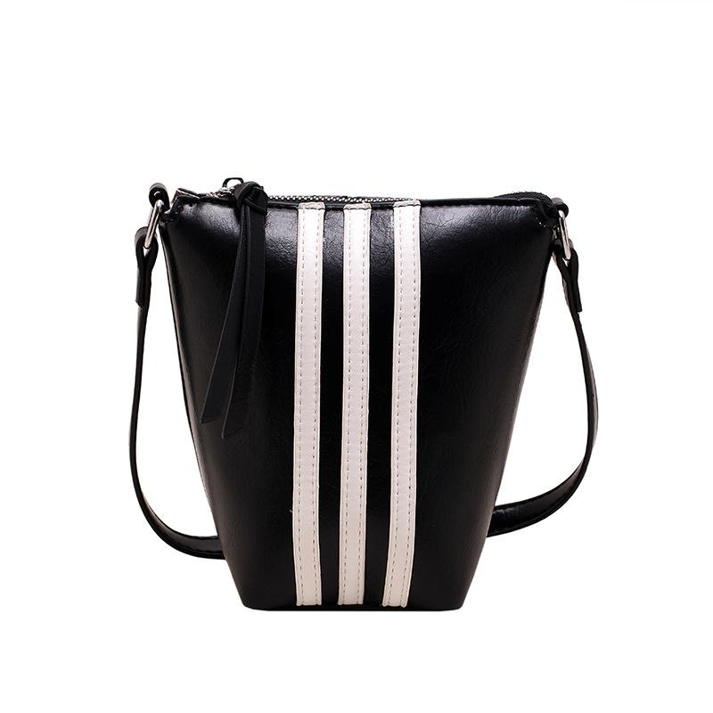 

Популярные в этом году маленькие сумки, женские полосатые женские сумки, модные и универсальные сумки через плечо, простые сумки-мессенджеры, сумки-ведра для мобильного телефона.