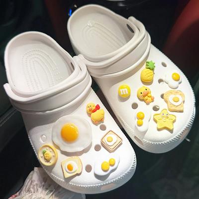 Ciondolo per scarpe Spille fai-da-te Cibo Colazione Uova fritte Decorazione Fibbia per scarpe con buchi Set di ciondoli Accessori Regalo per bambini e ragazze