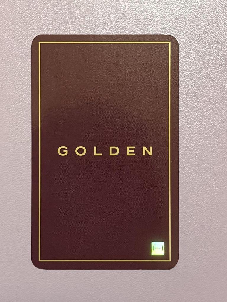 [USED] BTS Jungkook Jungkook Lakidro Golden JUNGKOOK M2U