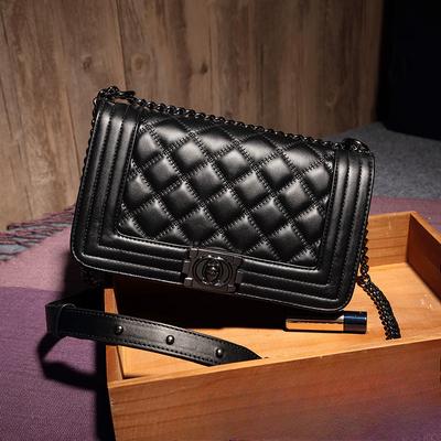 Diamanten-Ketten-Tasche  Neue europäische und amerikanische Mode Leicht zu tragen Damen-Tasche  Umhängetasche  Damen-Kleine Tasche