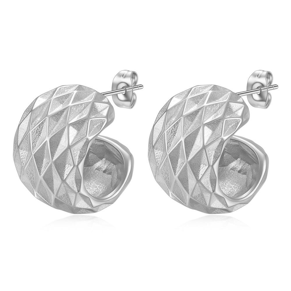 18K Gold Rhombus Hollow Stainless Steel Stud Earrings - Retro Versatile Fashion