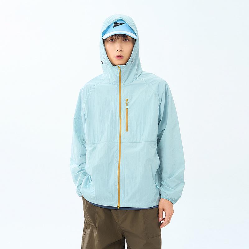 Woodpecker Women's Summer UV-Protective Cycling Jacket: Stylish, Lightweight, and Loose-Fitting.