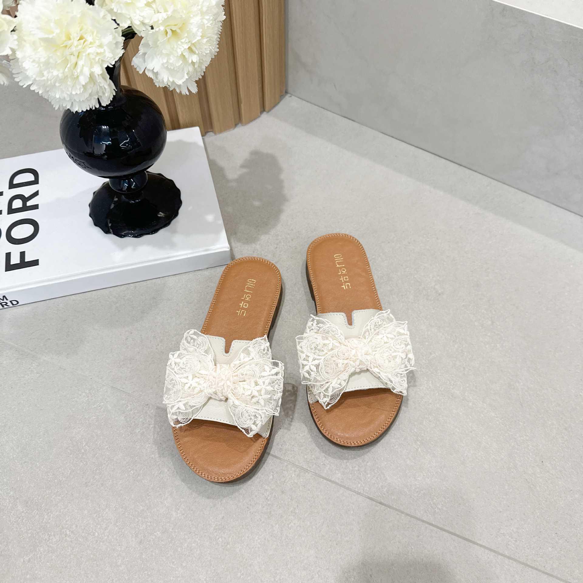 Women s Cowhide Bow Knot Flat Slippers - Soft Rubber Sole, Large Size, Summer 2025 Collection 37 бежевый