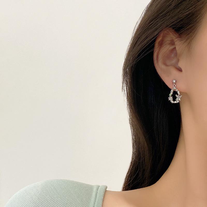 Silver Needle Diamond Flower Pearl Drop Earrings - Light Luxury, Small and Sweet Fresh Style for Women
