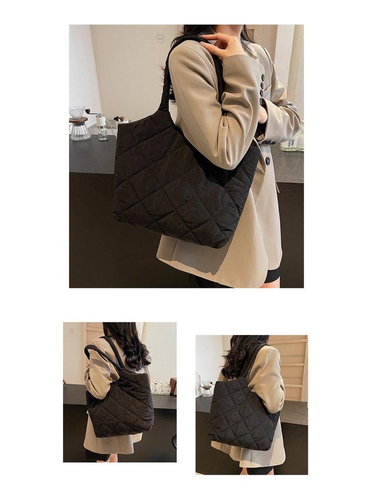 Korean Style Quilted Cotton Tote Bag - Large Capacity, Casual Shoulder Bag for Autumn/Winter 2025.